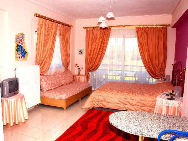 Maria Louiza Hotel Pefki  Room photo